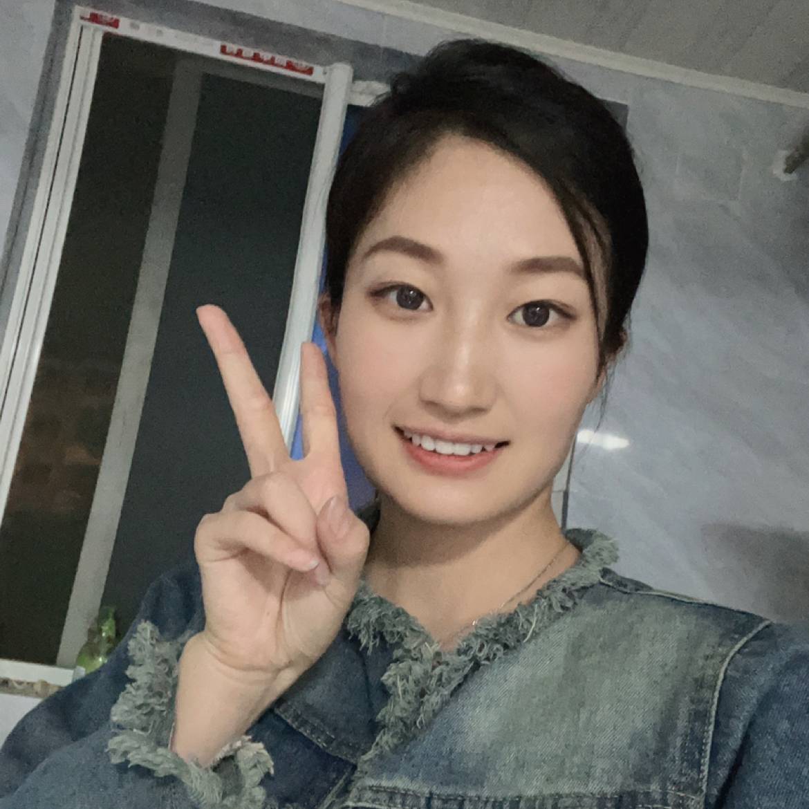H\'\'的照片