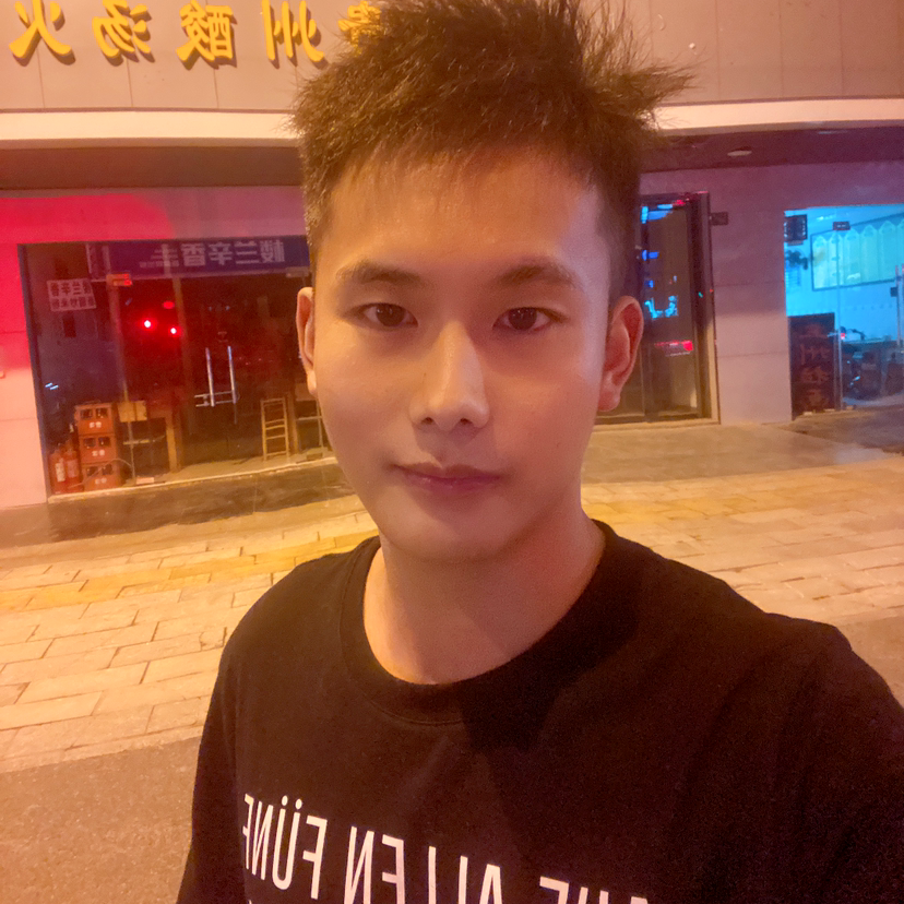 武汉小怪兽的照片