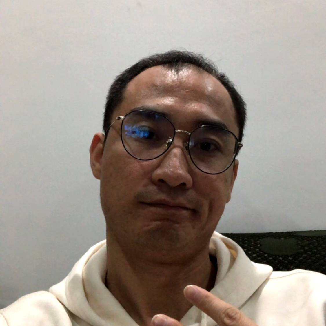 西牛方沉静的照片