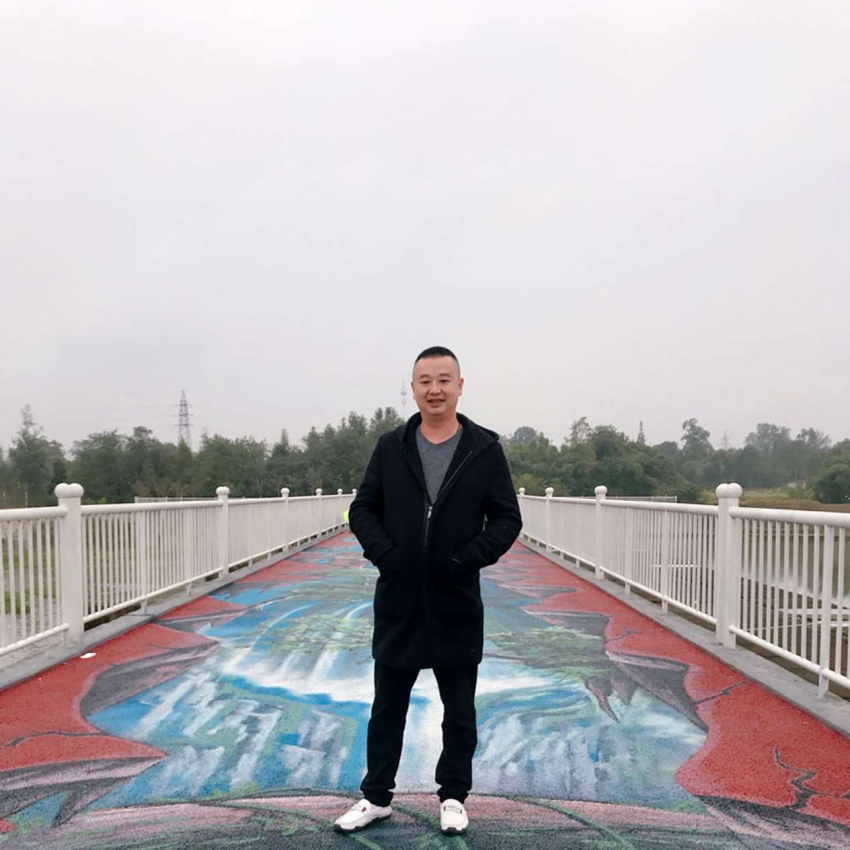 诺言给妩媚的照片