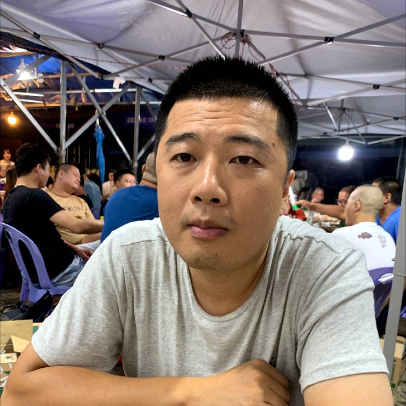 李我她的照片