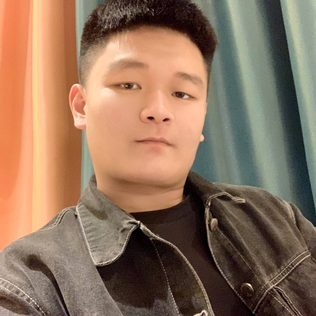龙少7的照片