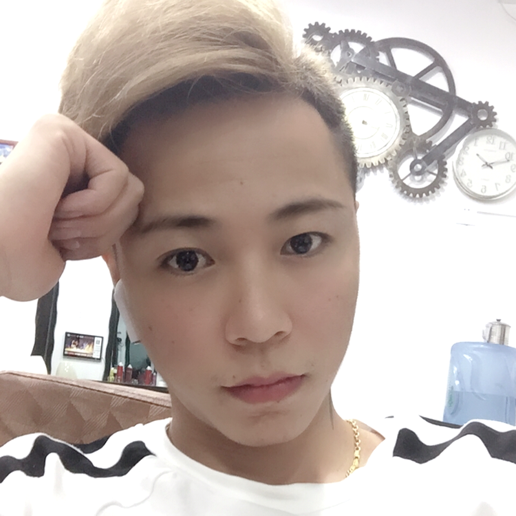 钥匙和现代的照片