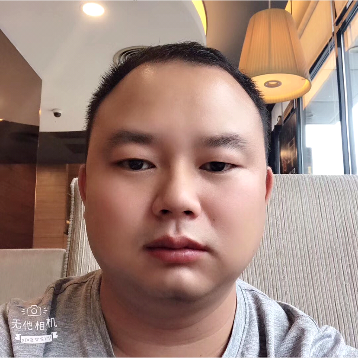 泪落成烛的照片