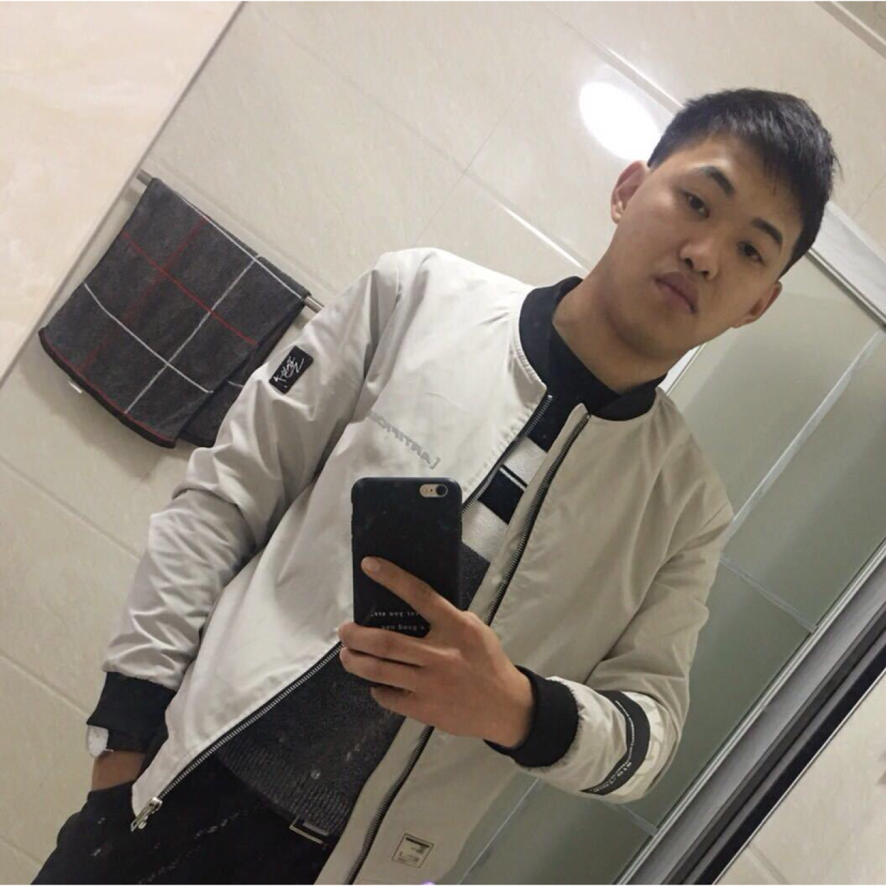 微笑还帅气的照片