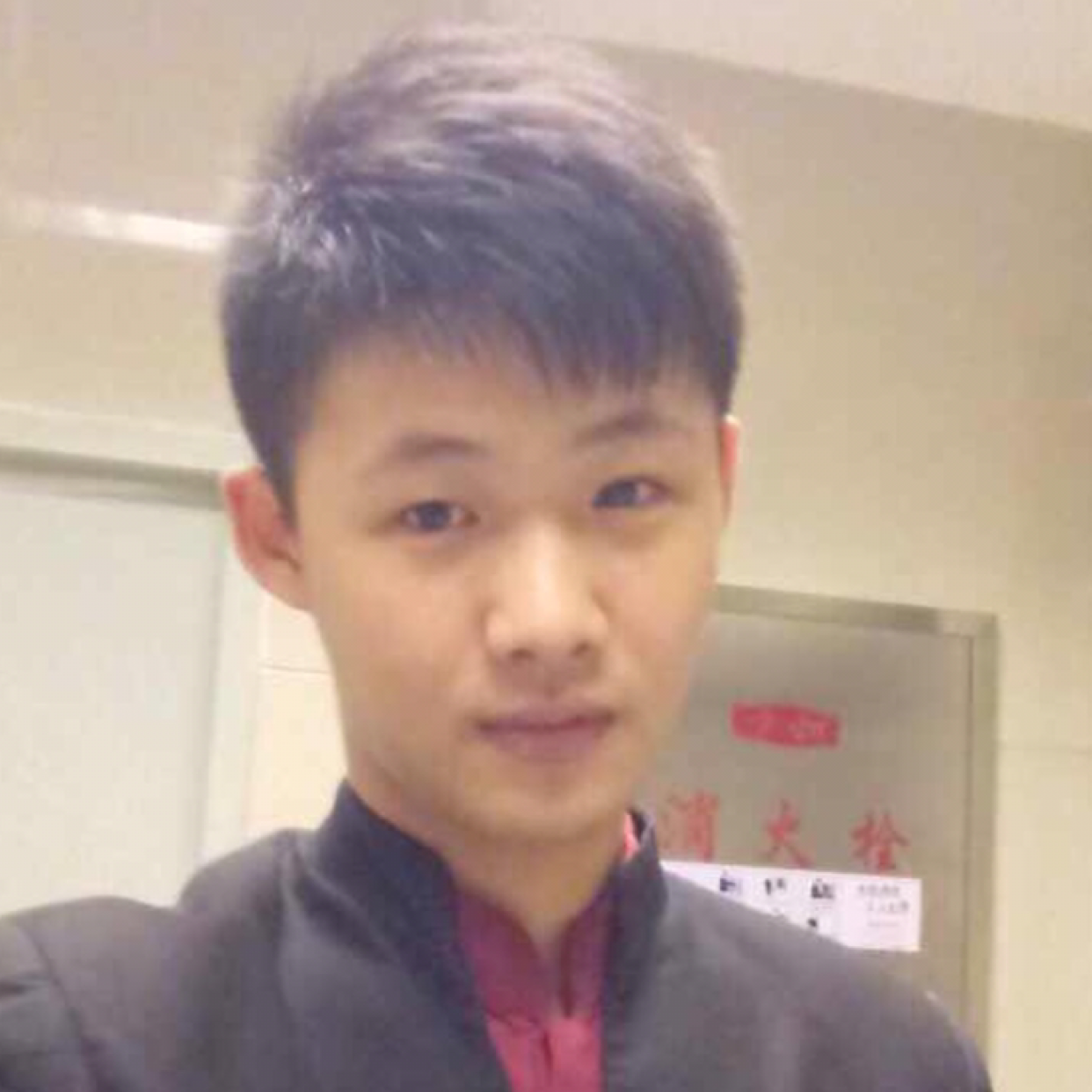 Aaron龙的照片