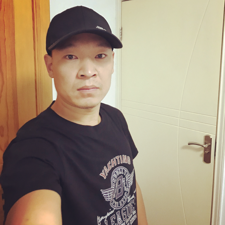 香菇挽手酷炫的照片
