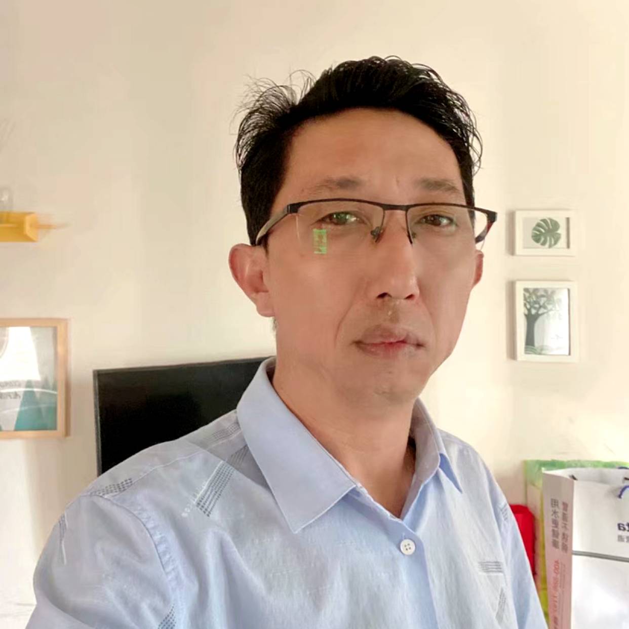 尊云漫步自觉的照片