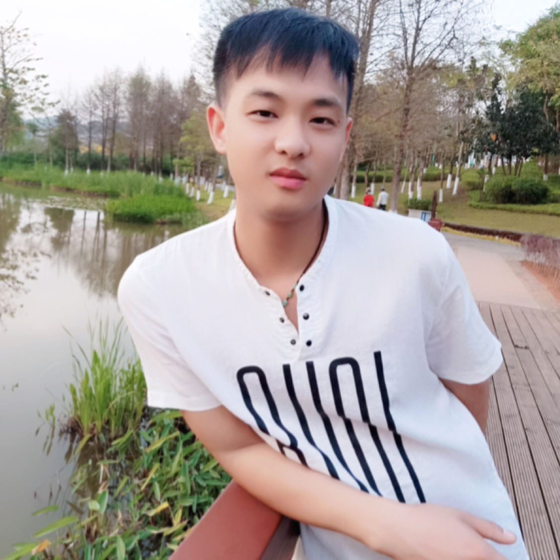 紫萱深拥长情的照片