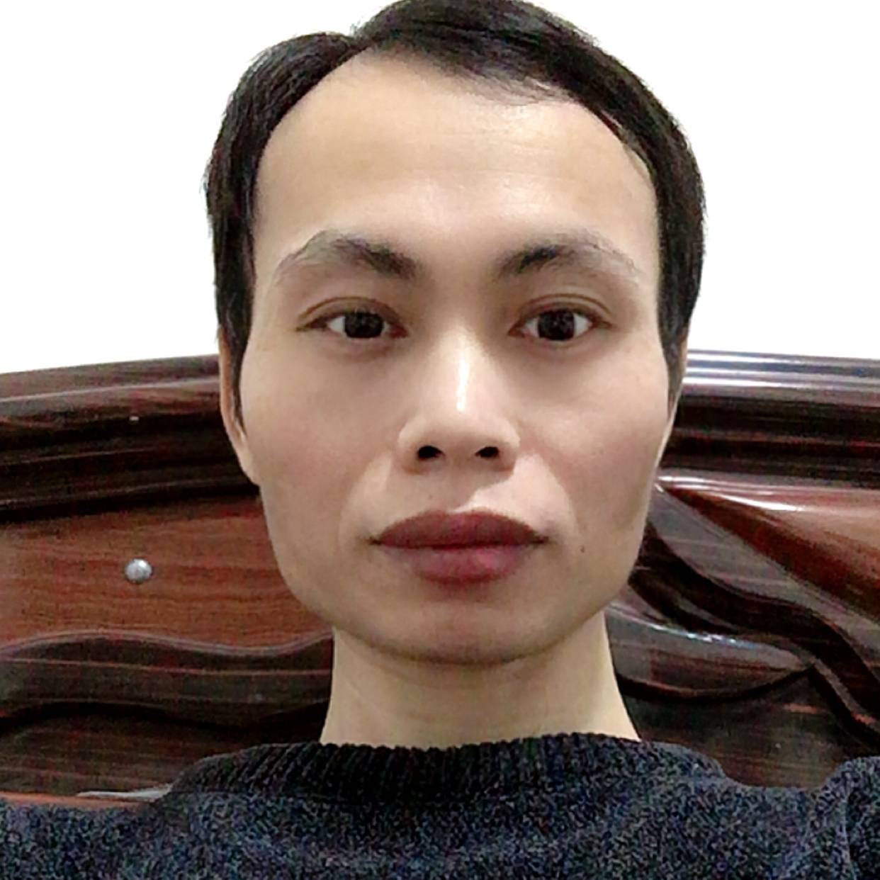 翩飞漫步碧影的照片