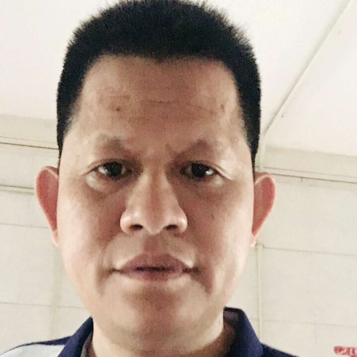 情动老实的照片