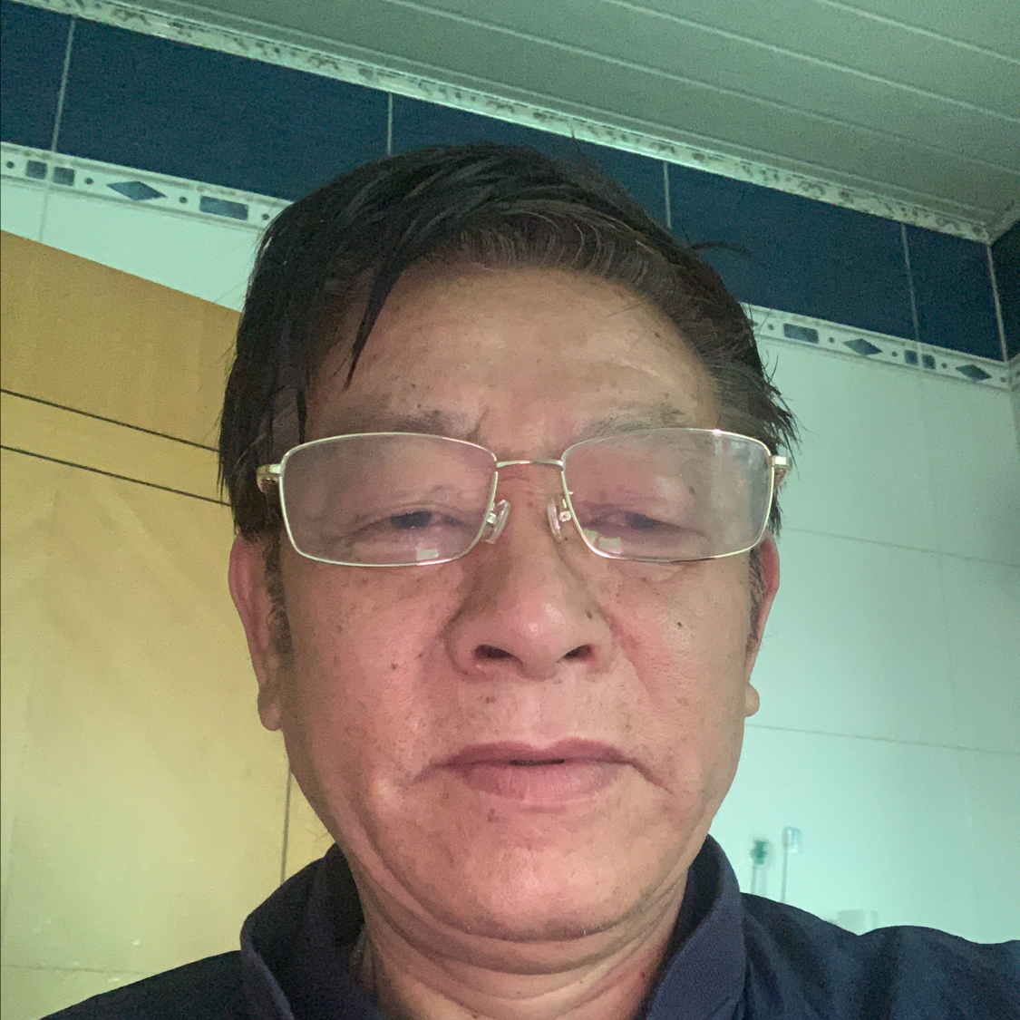 冷风闻炙热的照片