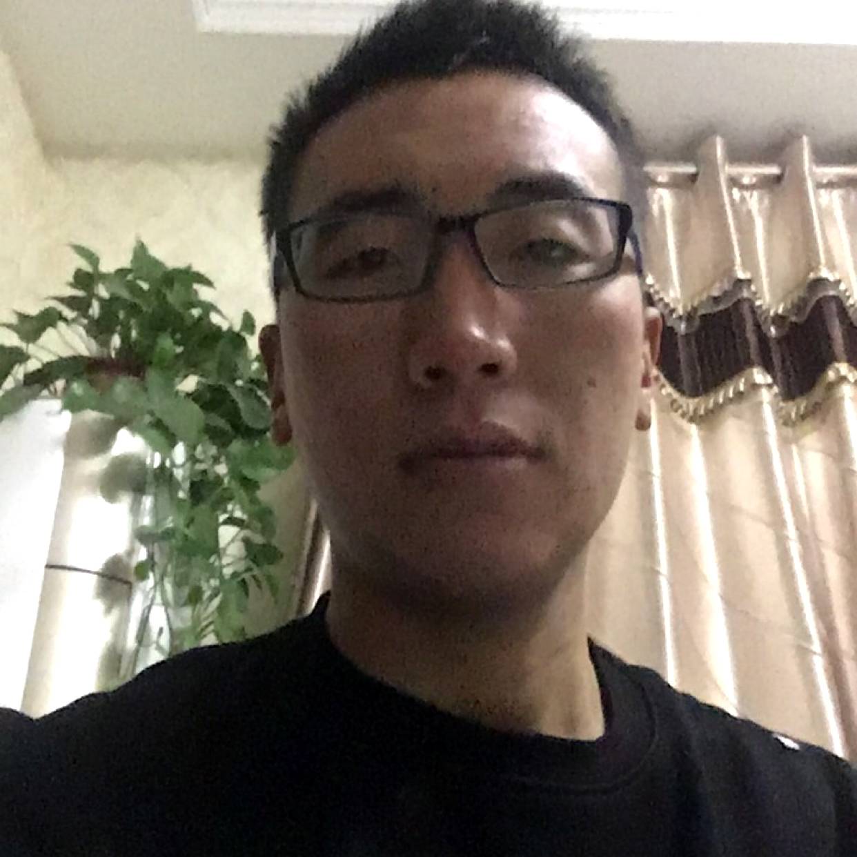 a霸气小哥的照片