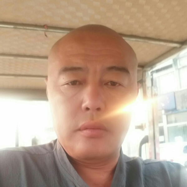 纯真裙子的照片