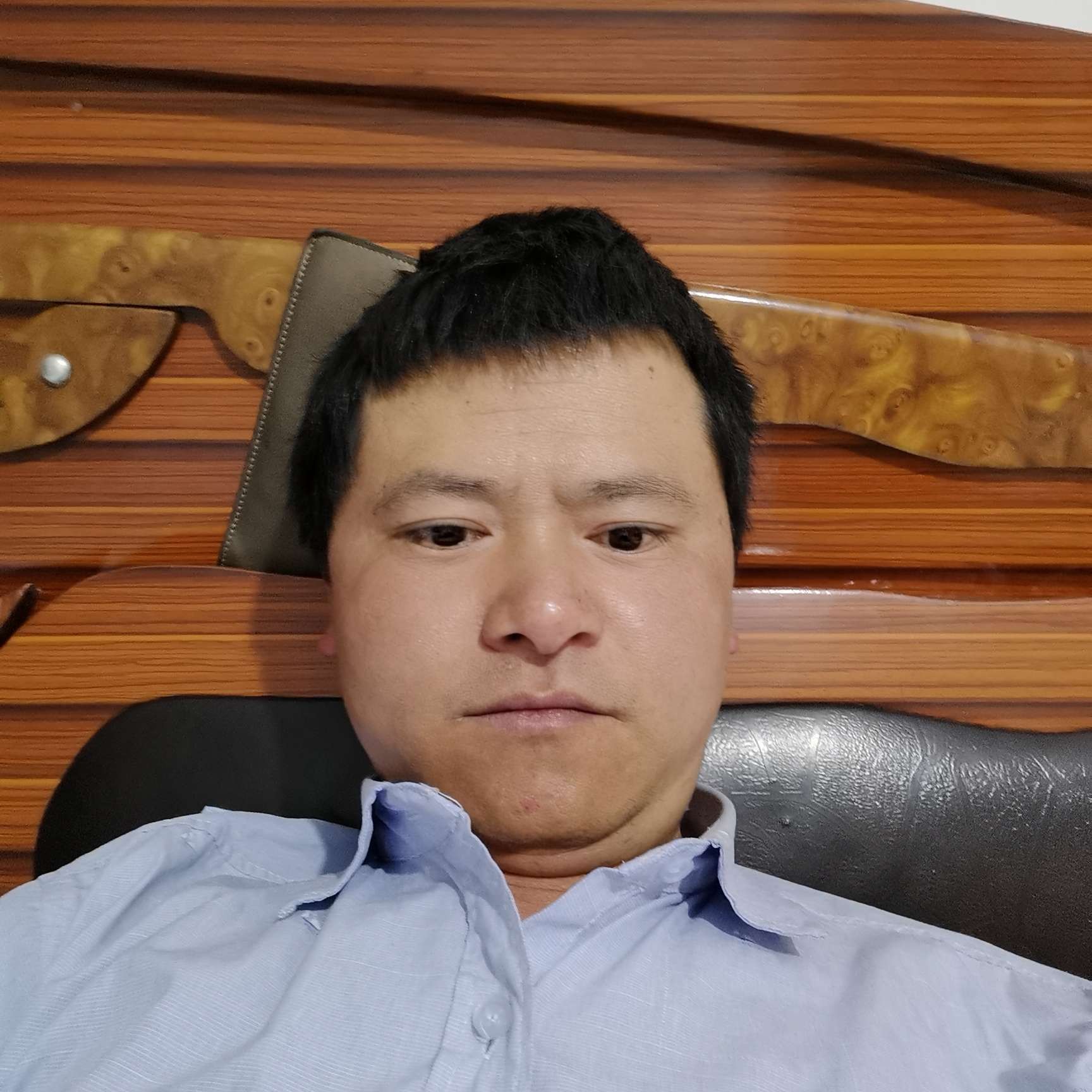 沈团结的照片