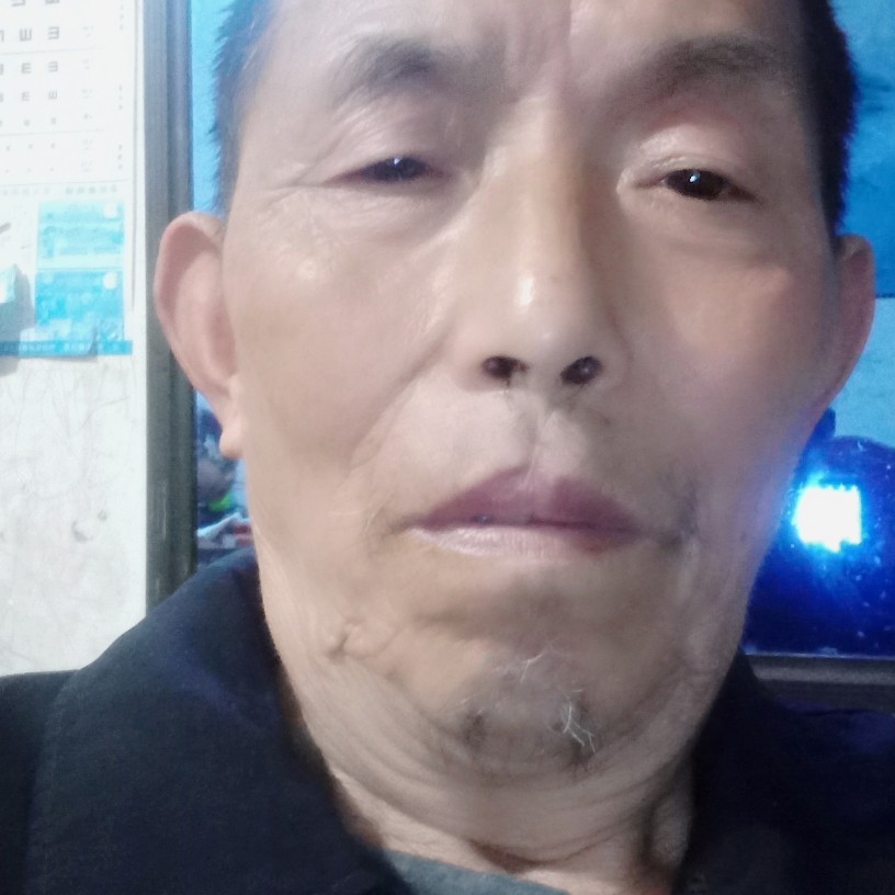 1孤独的人的照片