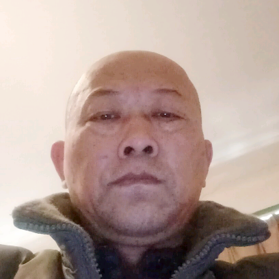 缱绻专注的照片
