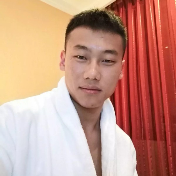 小黑丶的照片