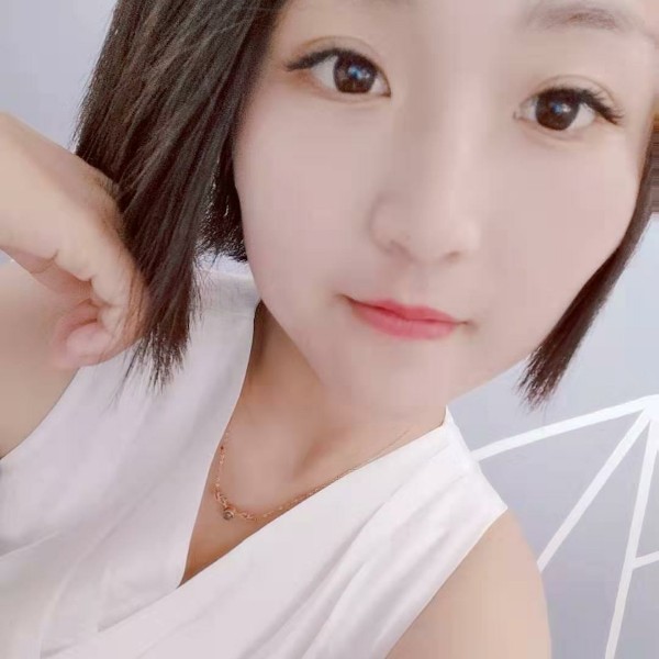 小天鹅恬静的照片