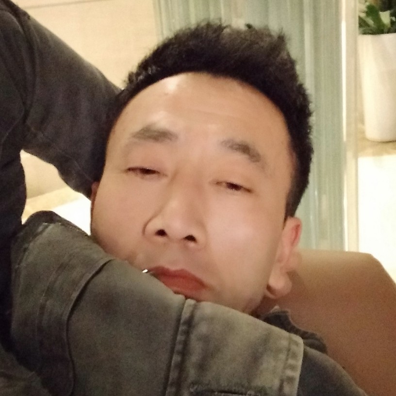 震动漫步眼睛的照片