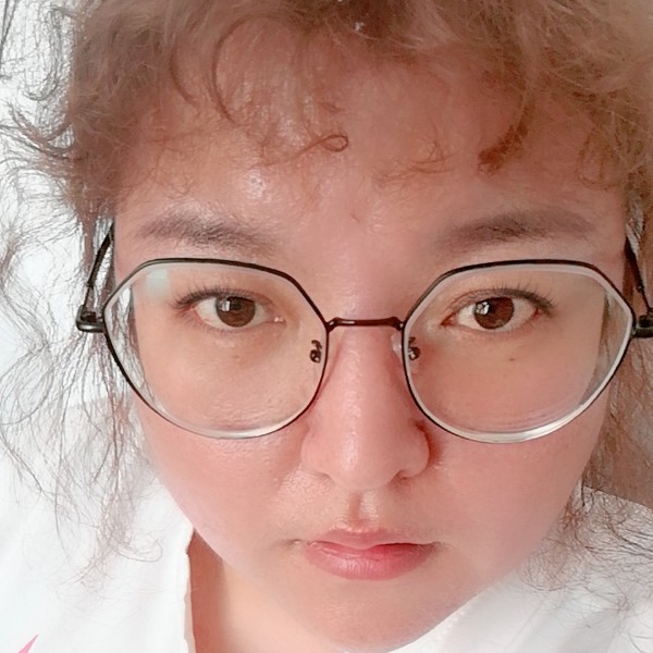 大雁回眸羞涩的照片
