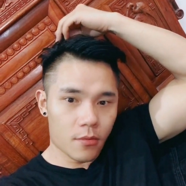 且行，且安的照片