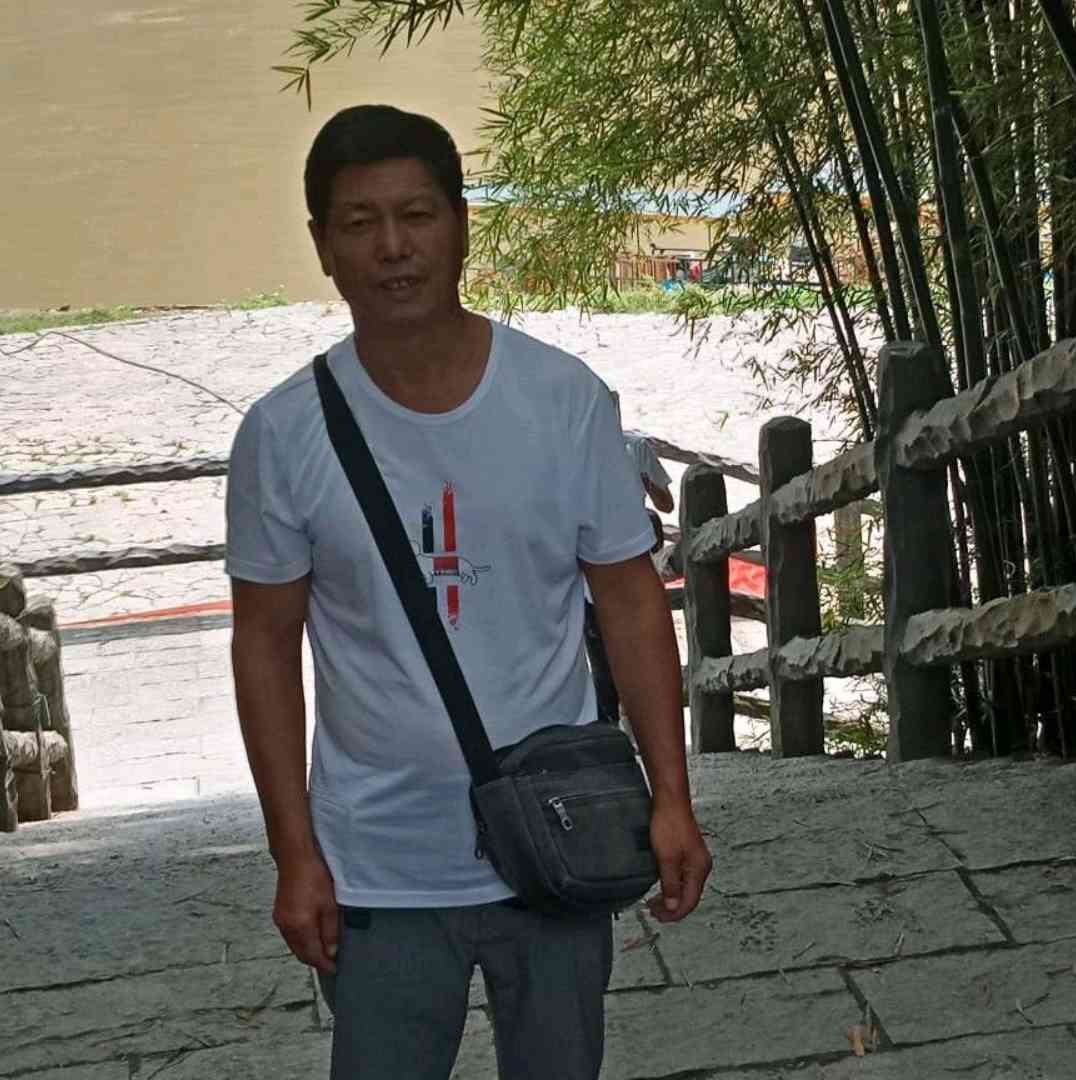 健康迎汽车的照片