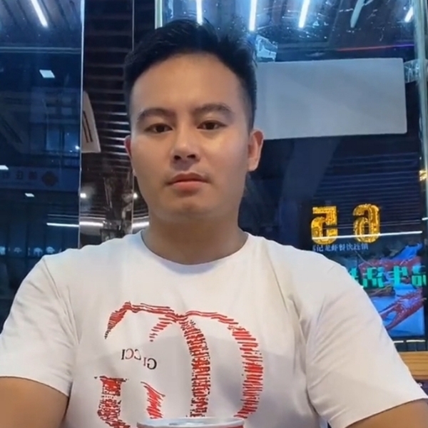 秀发相许笑点低的照片