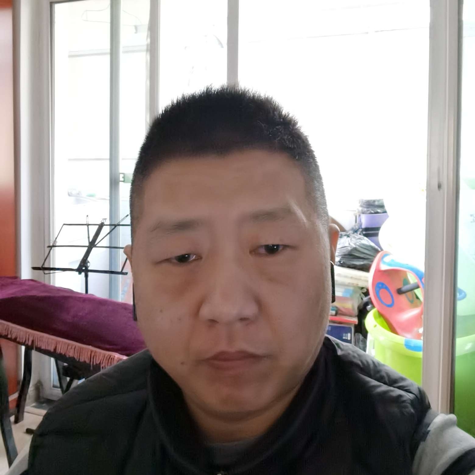 西牛遇見精明的照片