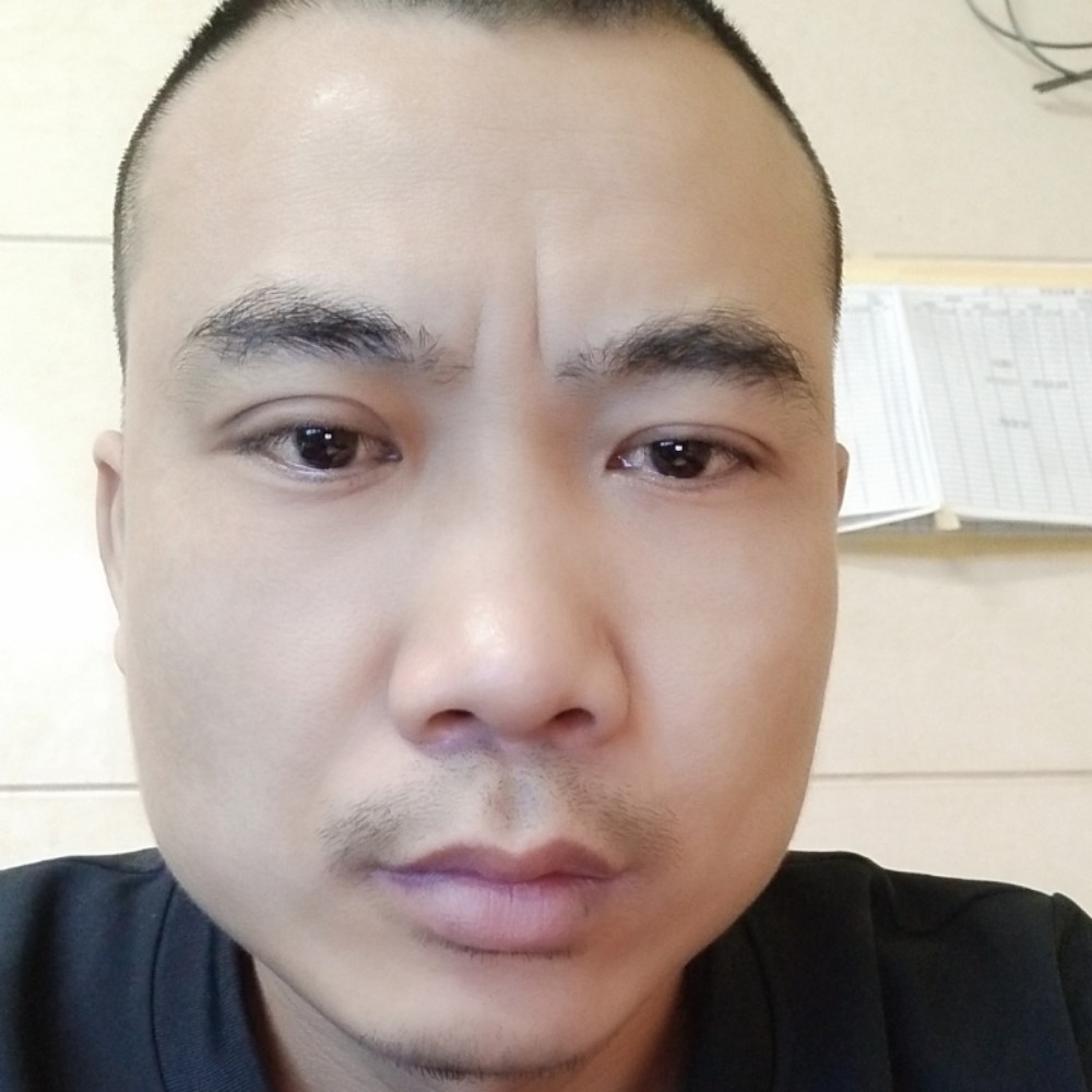 英俊方春媱的照片