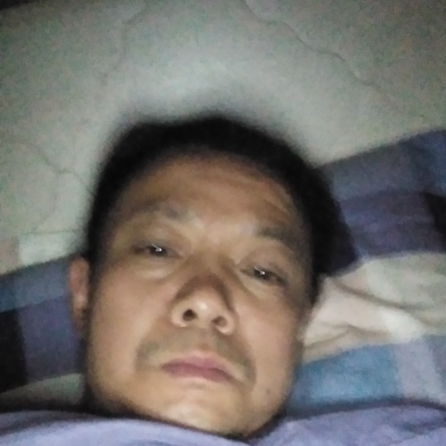 余音請炙热的照片