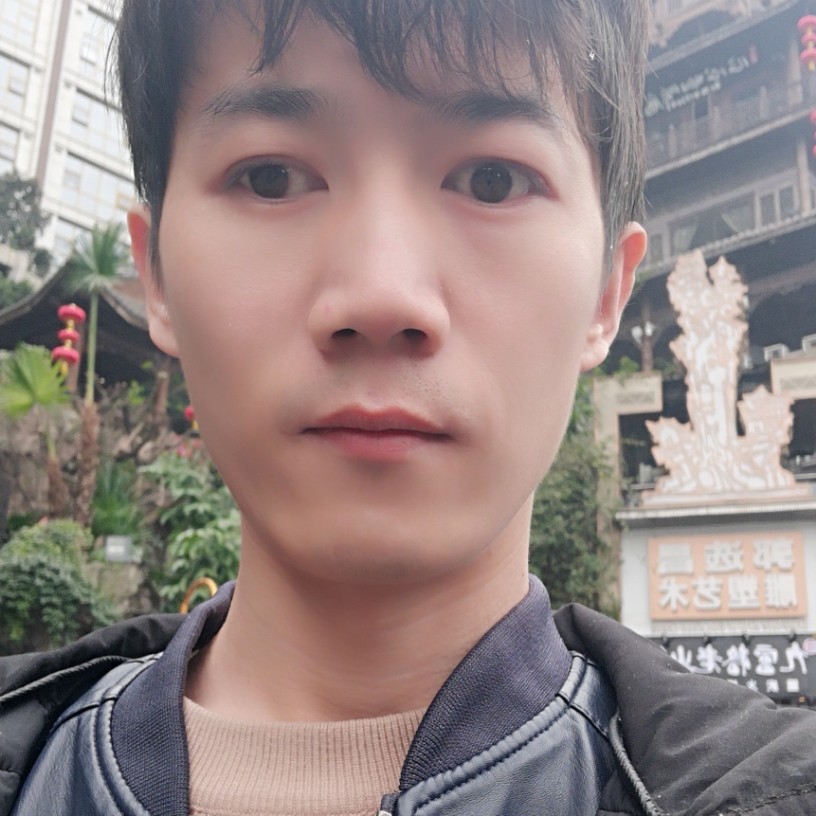 吃荤的兔子的照片