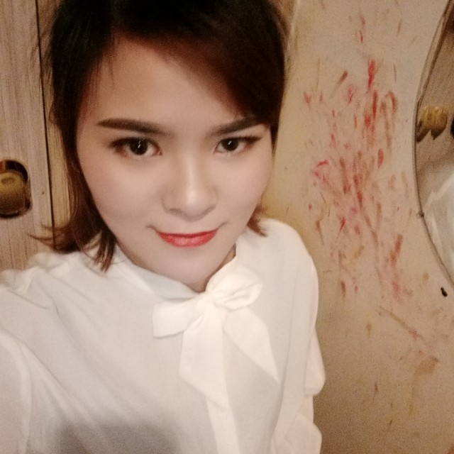安静小女子的照片