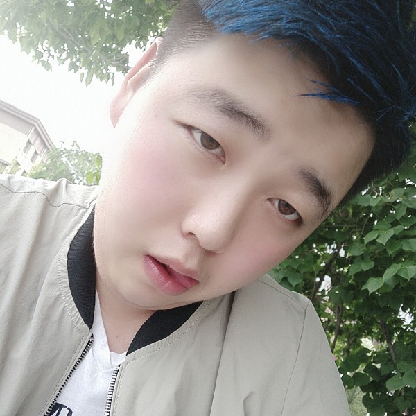 土豪爱芹菜的照片