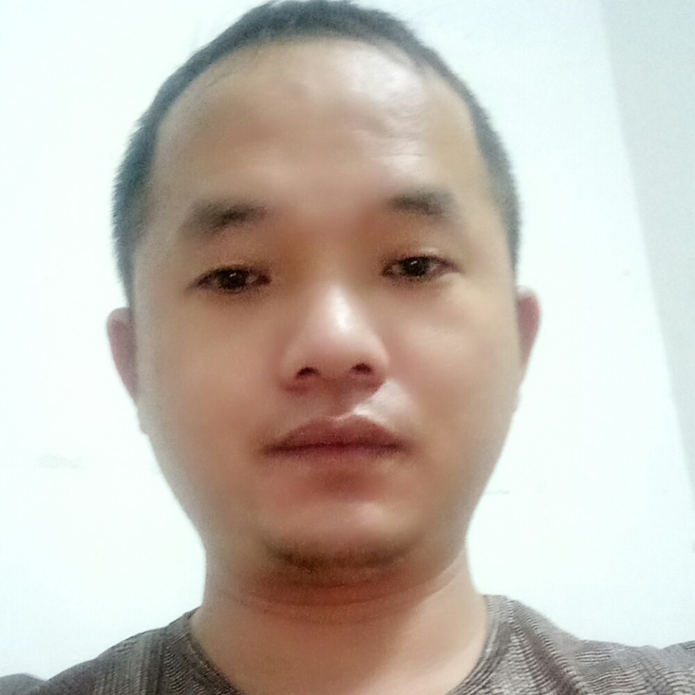 席宏伟的照片