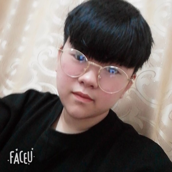 悦耳耳机的照片