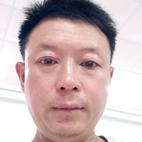 采花人的照片