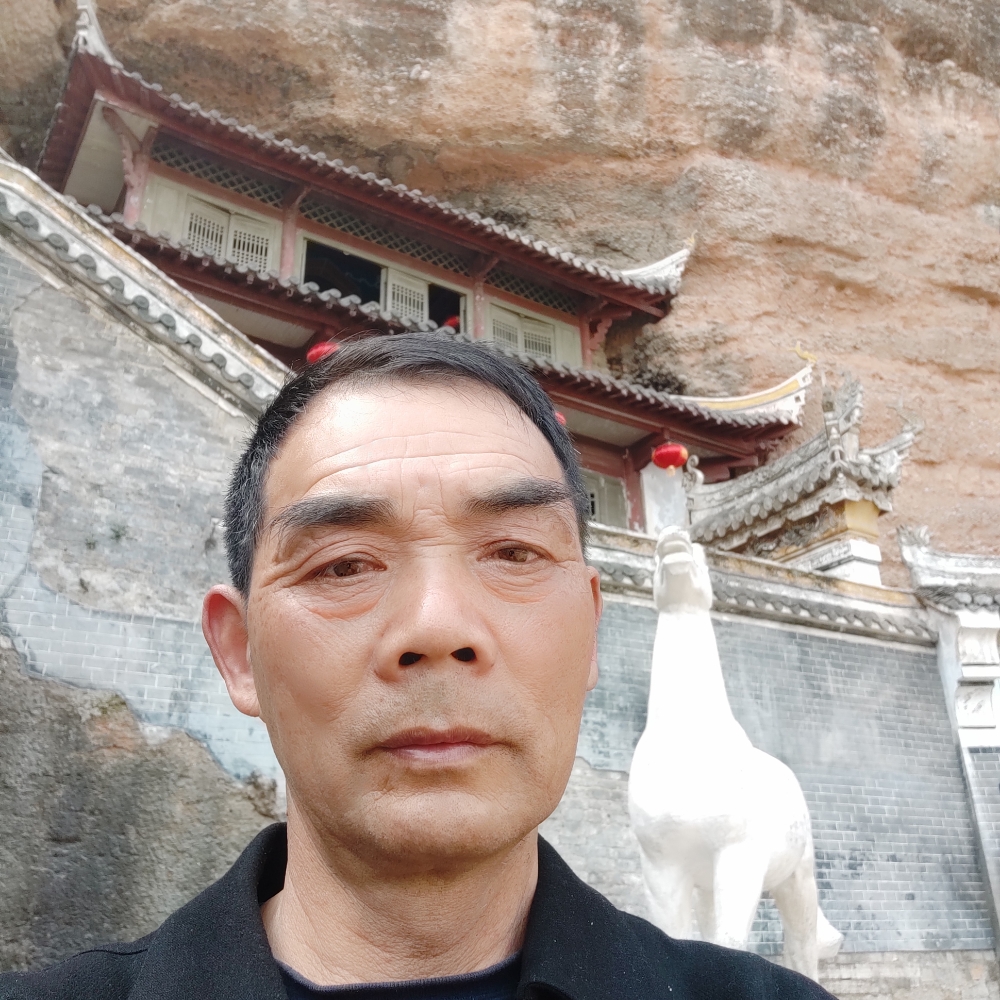 李自由的照片