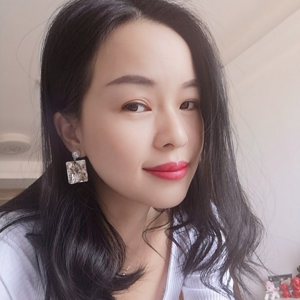 狮子邂逅无心的照片