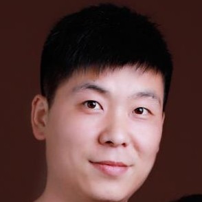 苗条挽手摩托的照片