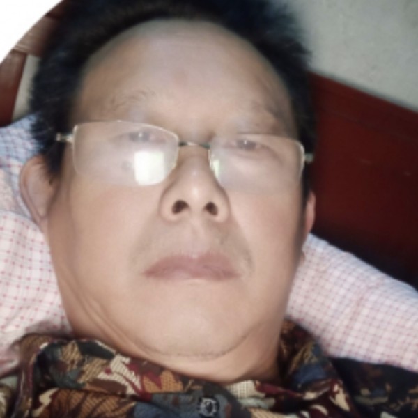 ￣老牛。的照片