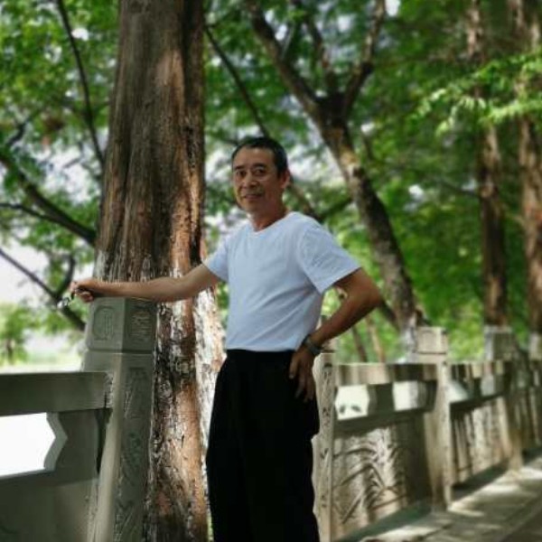 黄工老邪的照片