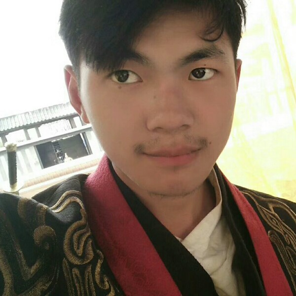 秋天忐忑的照片