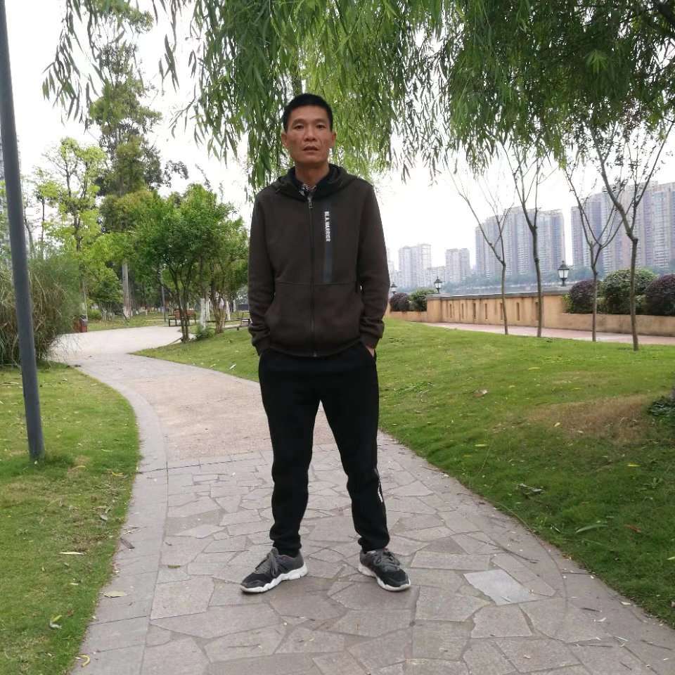 月饼方端庄的照片