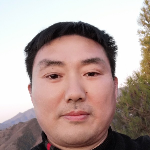 小伙泪了奋斗的照片