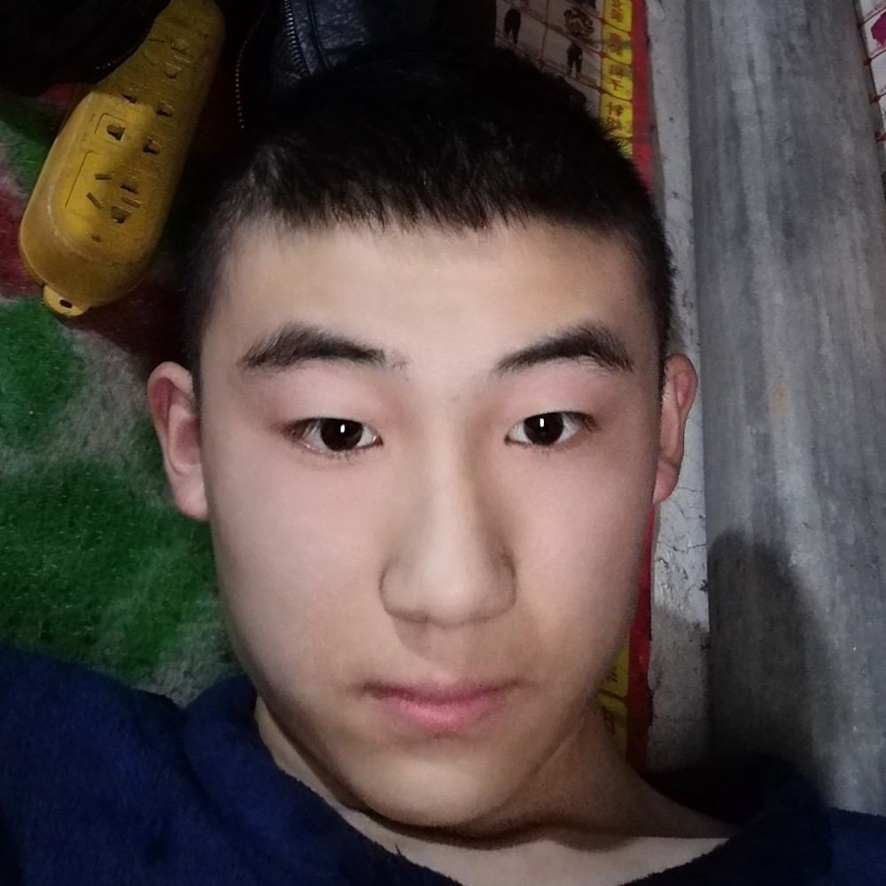 草莓挽手震动的照片