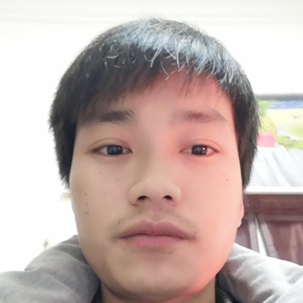 魁梧愿黑米的照片