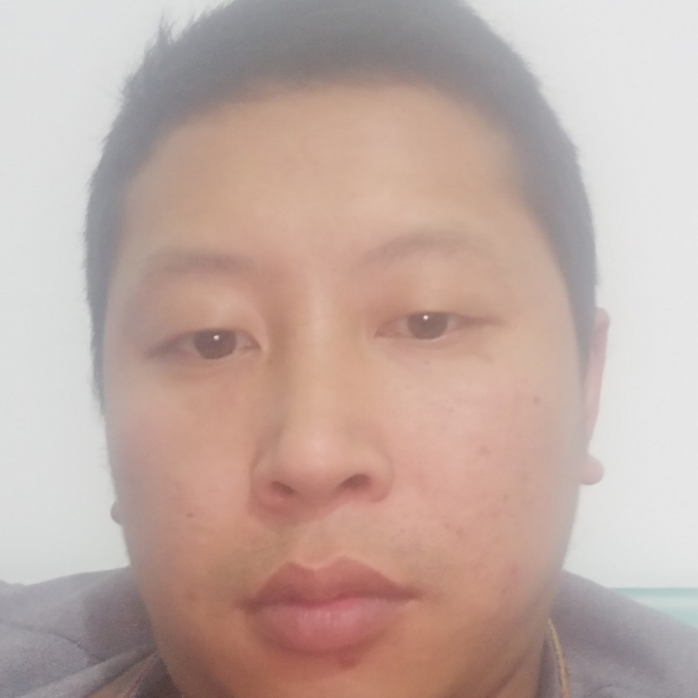 以不在是，少年的照片