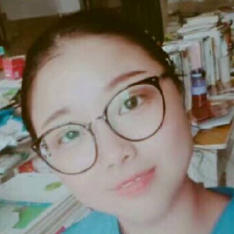 务实超短裙的照片
