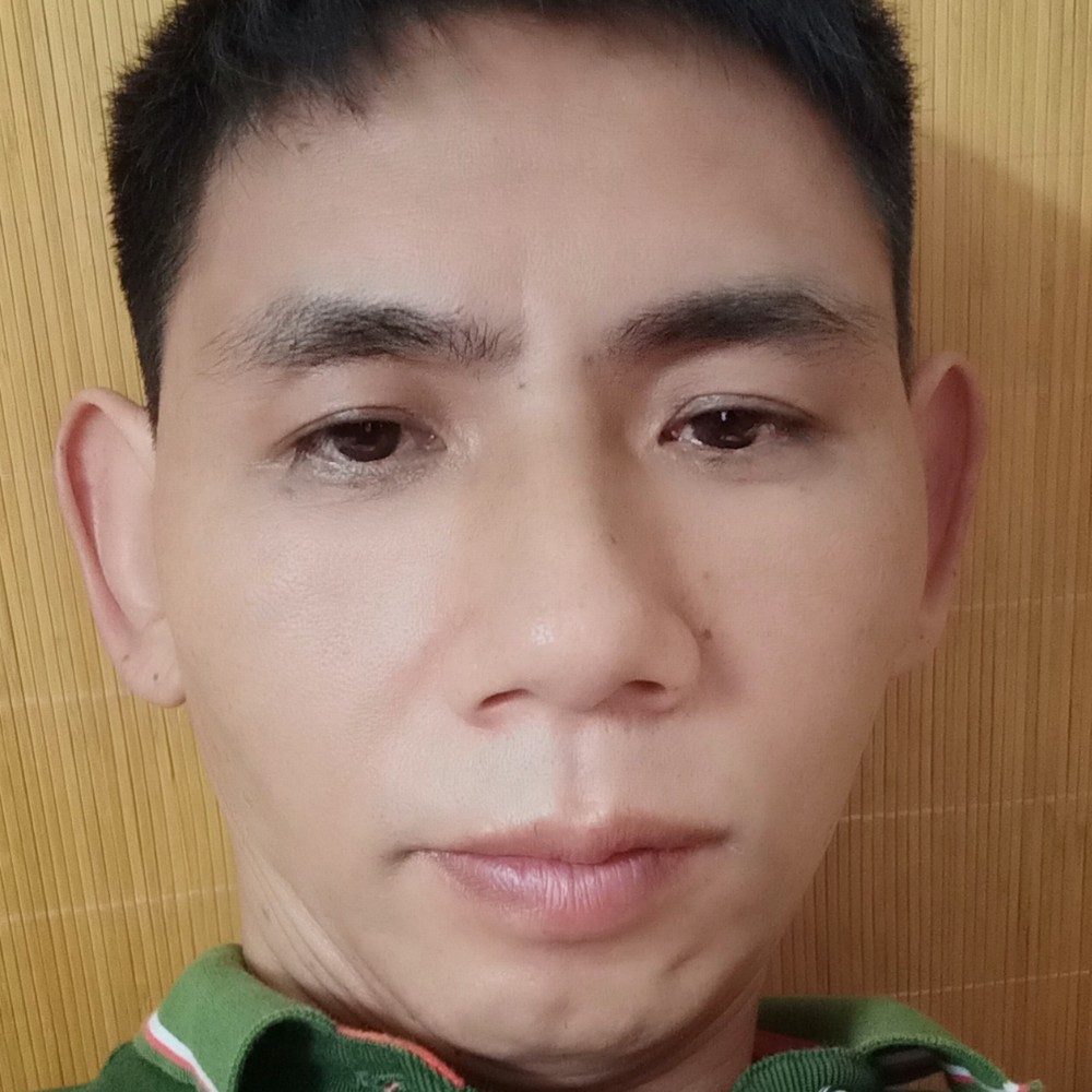 朋友苦恋眯眯眼的照片